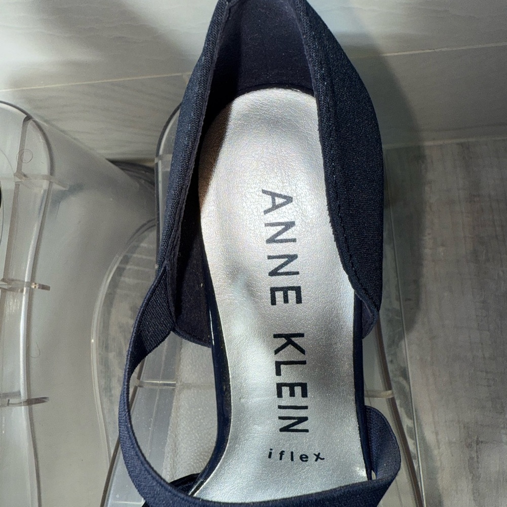 Anne Klein Blue Wedge Shoes Elegant Design U.S Size 8 Euro 39 NWOT - Picture 3 of 9
